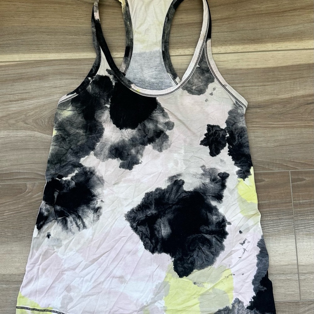 Lululemon Athletica Black and Yellow Tie-Dye Tank Top